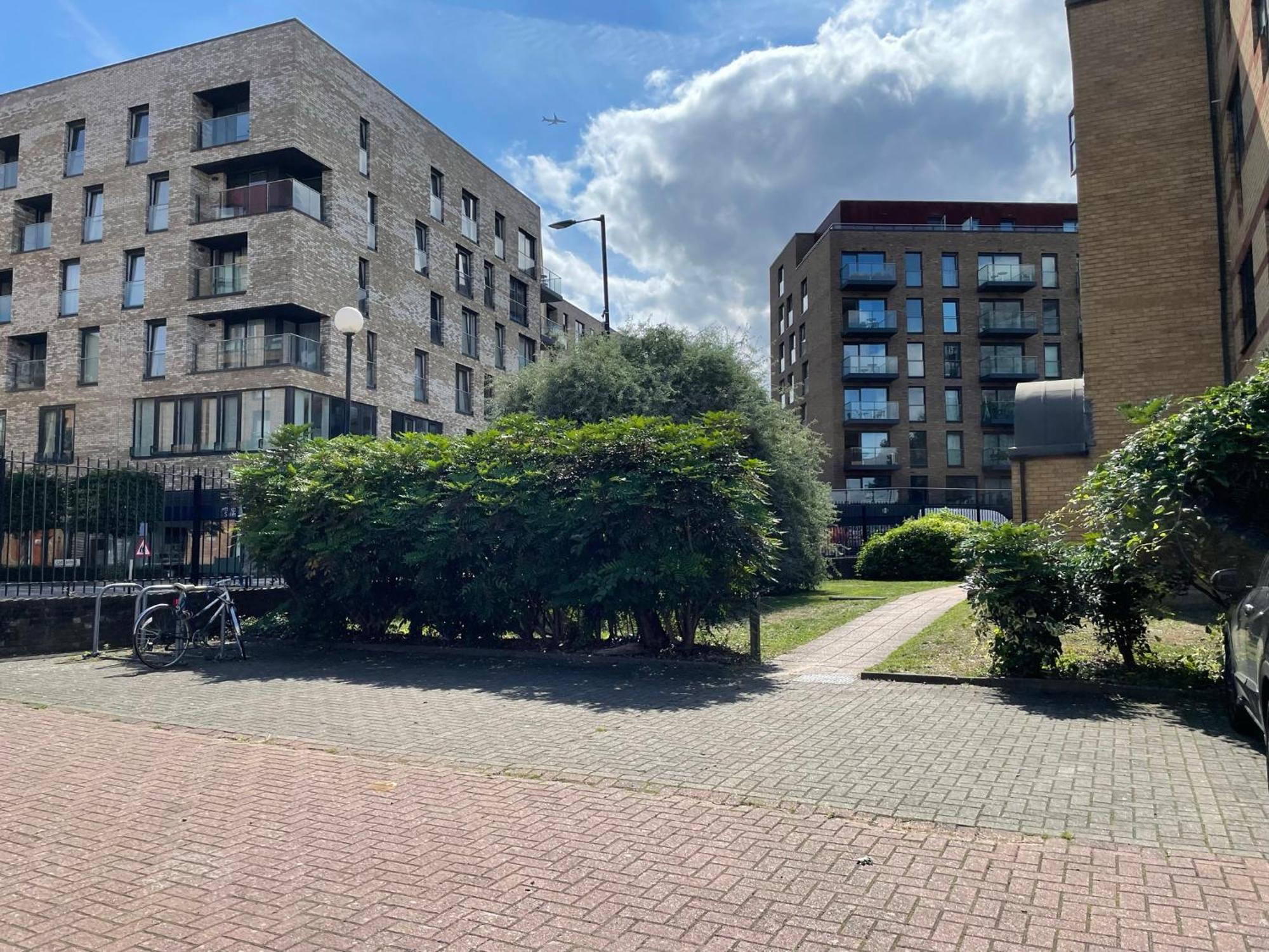Surrey Docks Se16 Near Canada Water N Easy Access Canary Wharf Лондон Екстериор снимка