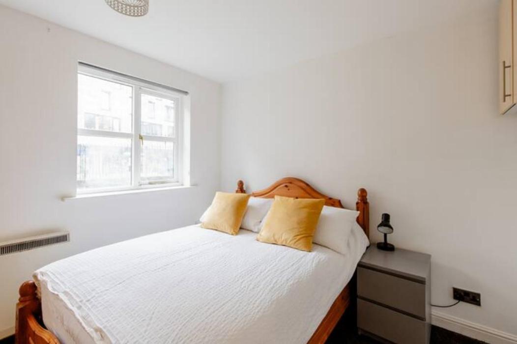 Surrey Docks Se16 Near Canada Water N Easy Access Canary Wharf Лондон Екстериор снимка